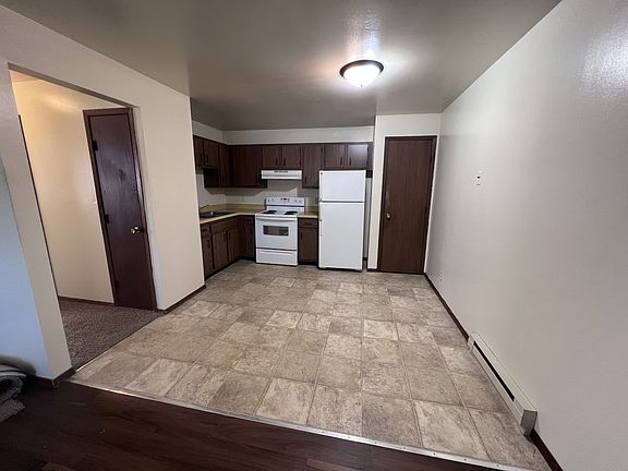 2nd image of 4326 Kennedy Dr #201