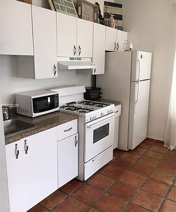 4th image of 1320 Drexel Ave APT 207