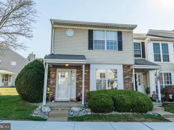 111 Fair Oaks Ct, Newtown, PA 18940