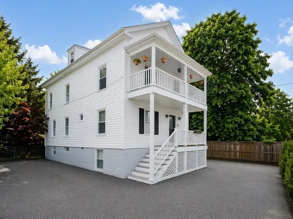 7 Thorndike Ter #1, Swampscott, MA 01907