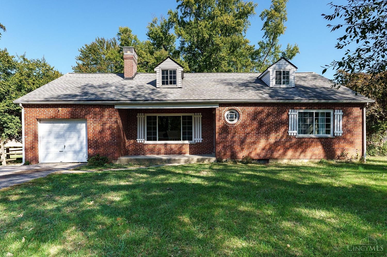 8238 Forest Rd, Cincinnati, OH 45255 | Zillow