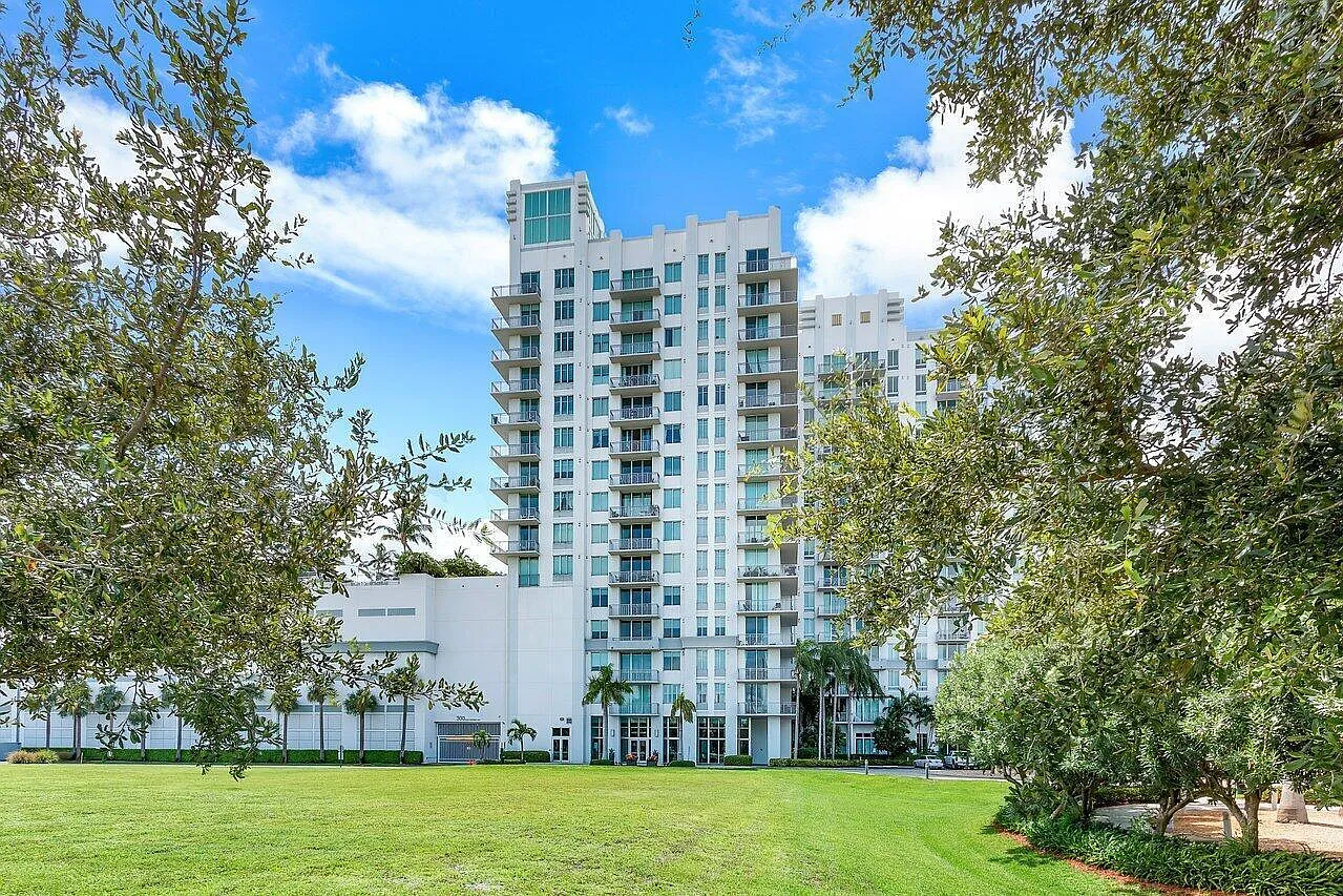 2 bed, 2.0 bath, 1225 sqft, $7,000 — Photo 2