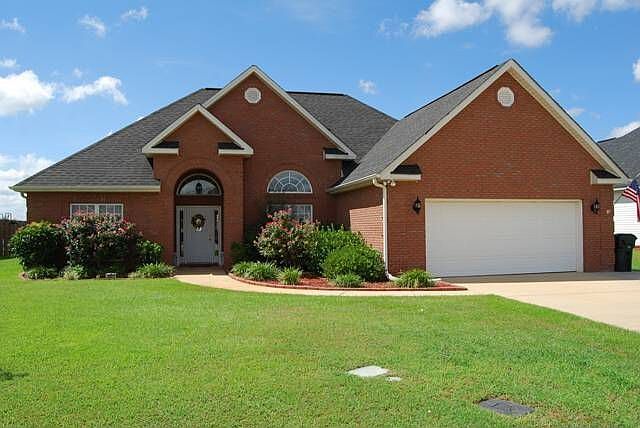 1st image of 221 Sedgebrooke Dr