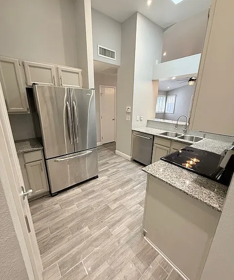 1283 N Sandecker Ln — Photo 11