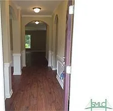 60 Lonnie Dr — Photo 2