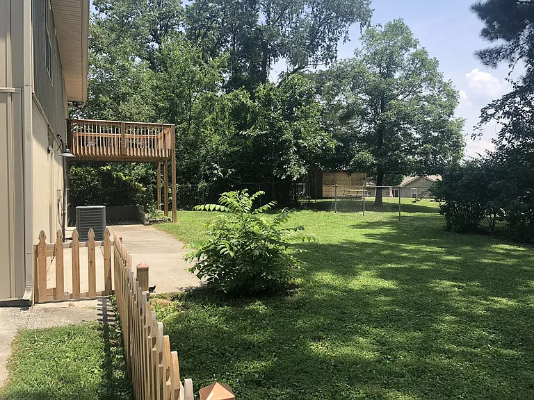 11104 Concord Woods Dr — Photo 33