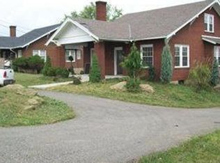 924 E McMurray Rd, Venetia, PA 15367