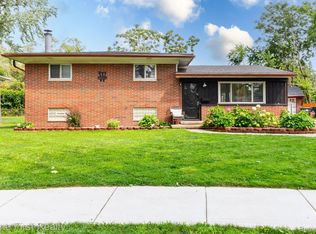 32618 Winona St, Westland, MI 48185