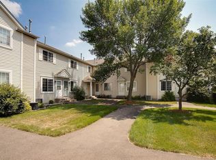 9104 Klondike Ct, Eden Prairie, MN 55347