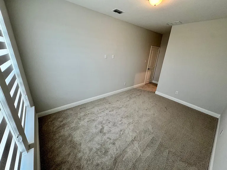 2930 Eleanor Dr — Photo 21