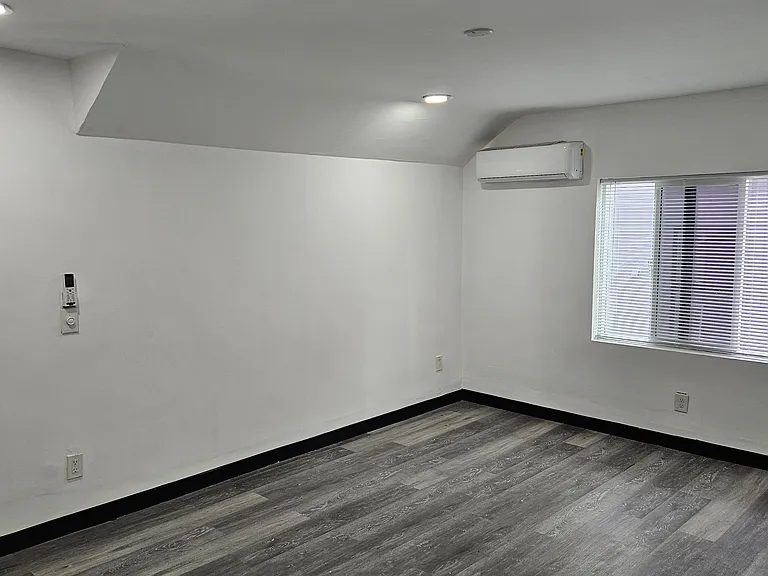 325 N Normandie Ave #325 — Photo 10