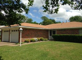714 Hill City Dr, Duncanville, TX 75116