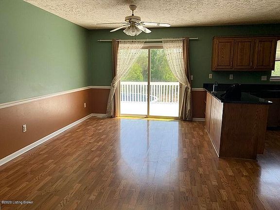 4th image of 495 Dawson Ln