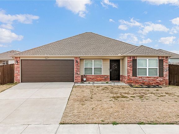 2nd image of 2709 Bauer St