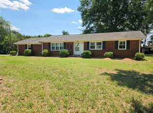 506 Archergate Rd, Browns Summit, NC 27214