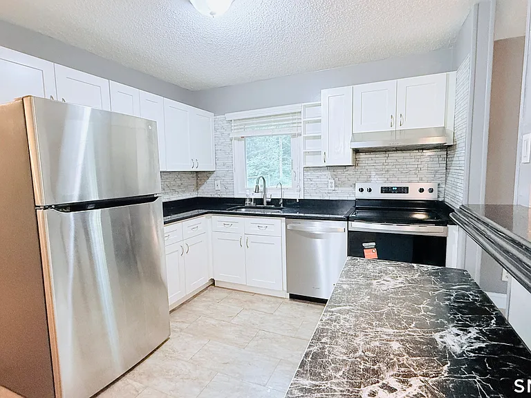 8 Circle Dr — Photo 7