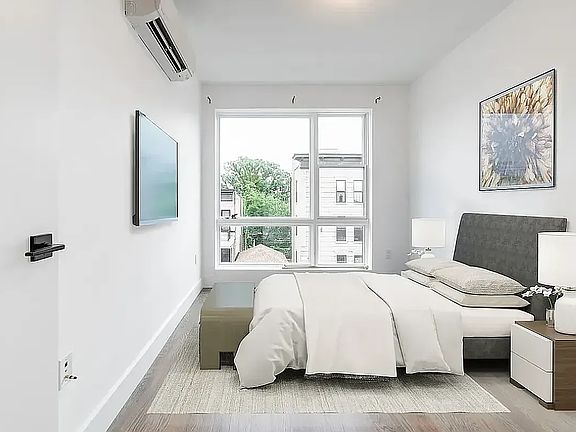 5th image of 254 E 28th St #4C