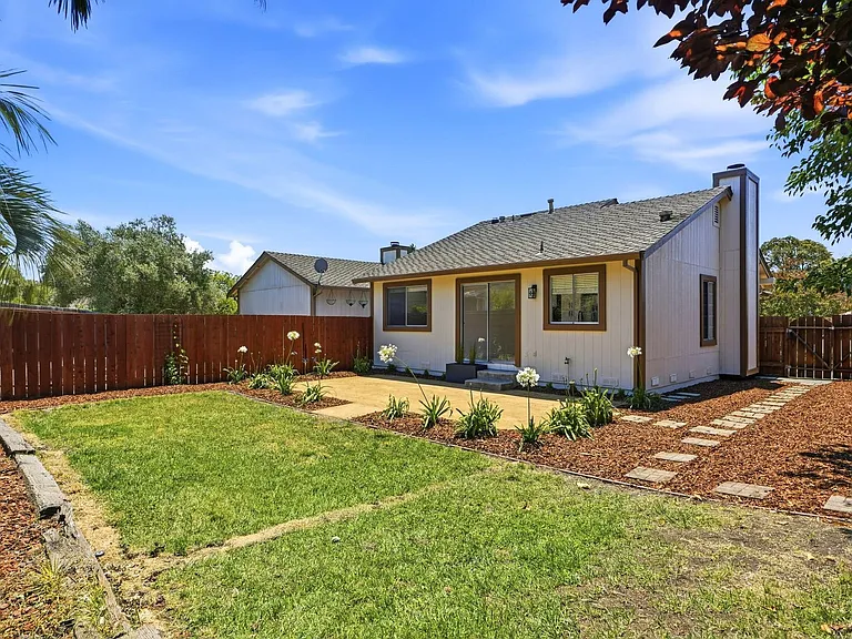 1775 Northstar Dr — Photo 26