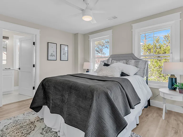 6.5 Addison St — Photo 14