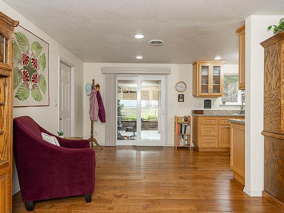 5th image of 15902 Water Gap Rd