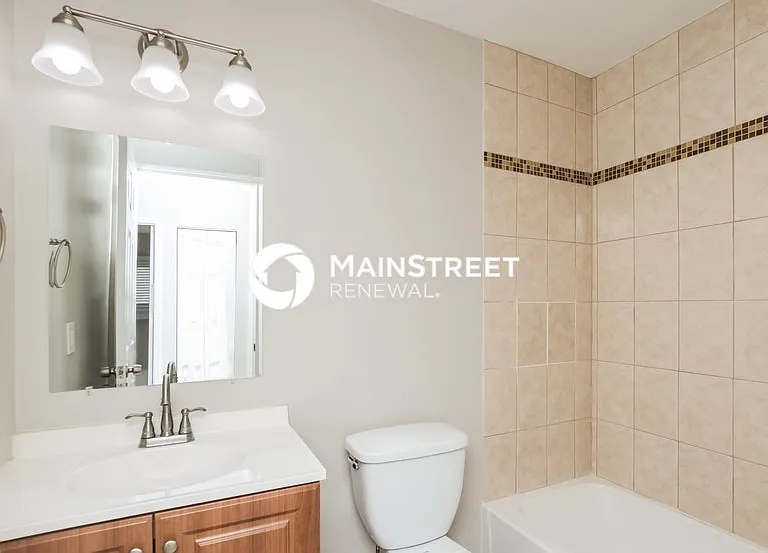 1391 Nolan St NE — Photo 9
