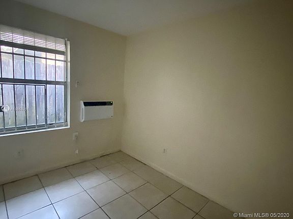5th image of 190 NW 51st St #502