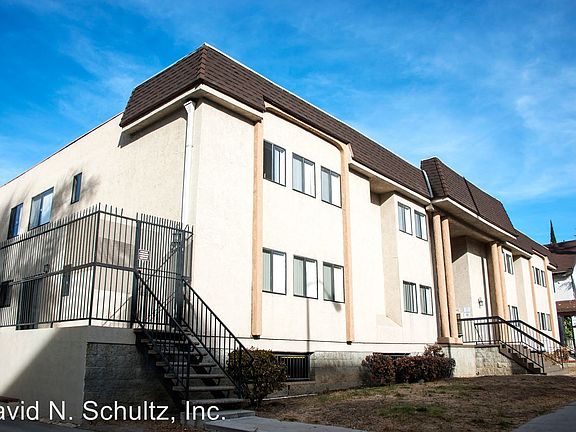 4th image of 321 N Cedar St APT 203
