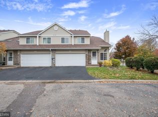 1114 Pecks Woods Dr, New Brighton, MN 55112