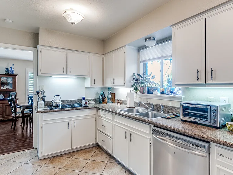 10696 Pagewood Dr #10696 — Photo 4