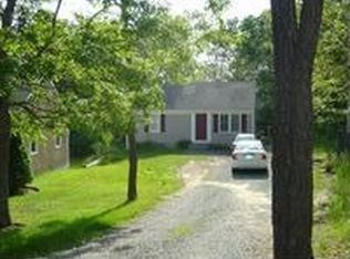 452 Bishops Ter, Hyannis, MA 02601