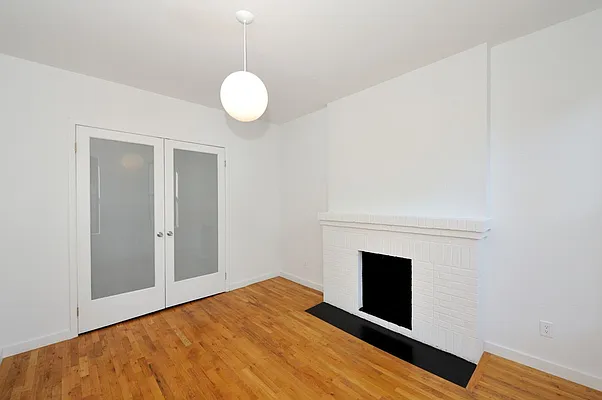 Rented by Aether Property Group | media 20