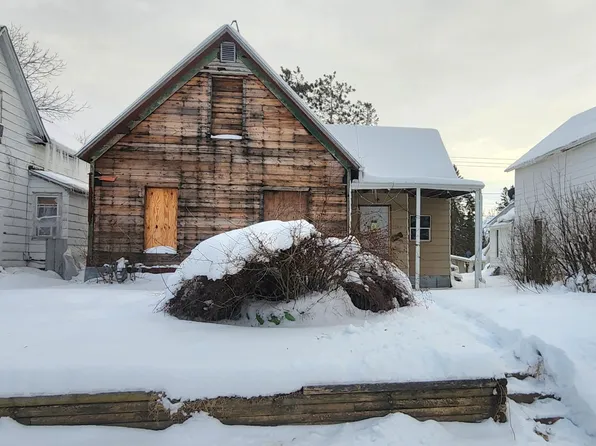 217 1st St, Sandstone, MN 55072