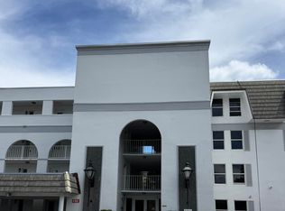 800 E Camino 4080, Boca Raton, FL 33432