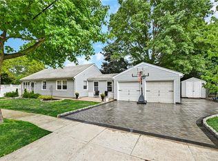 5 Canterbury Ave, Staten Island, NY 10314