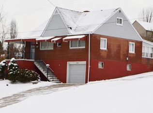 2004 Old Clairton Rd, Clairton, PA 15025