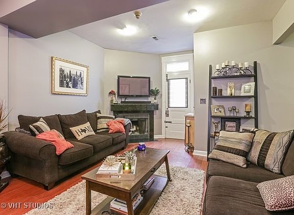 4th image of 2221 N Lincoln Ave APT 2N