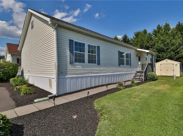 5239 Brunswick Ln, Macungie, PA 18062
