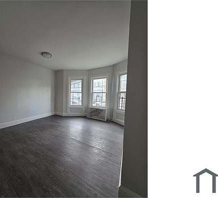 1st image of 136 Hawthorne Ave