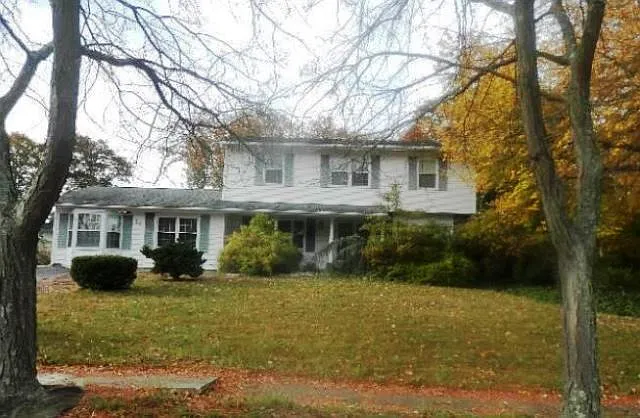 15 Upper Pennsylvania Ave photo 1