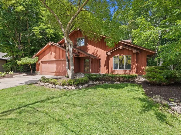 14840 W Oklahoma COURT, New Berlin, WI 53151