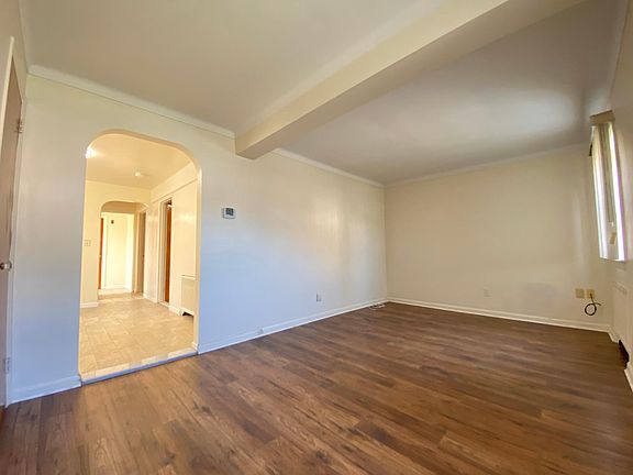 2nd image of 415 McClean Ave #B