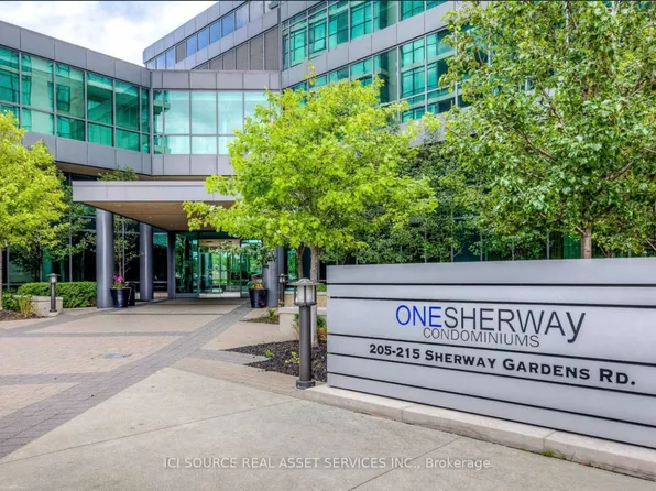 215 Sherway Gardens Rd Suite 1608, Toronto, ON M9C 0A4