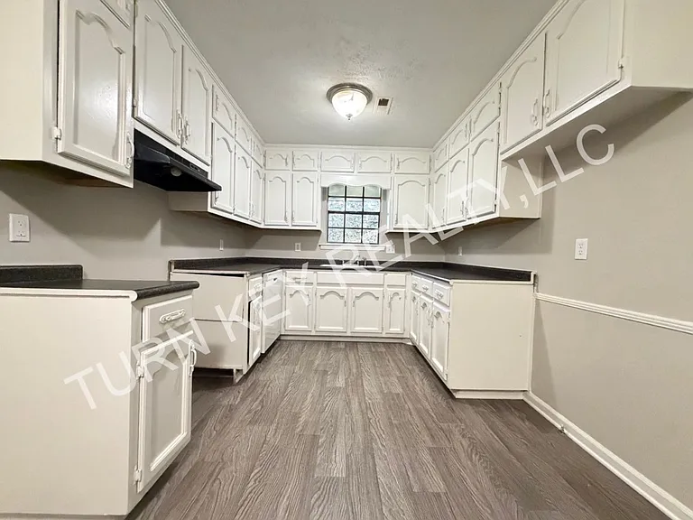 8144 Rugby Ave #A — Photo 5