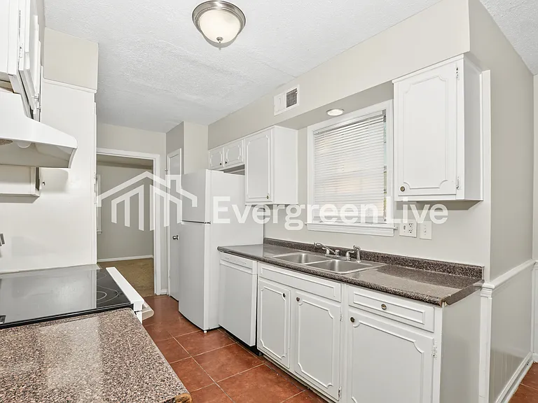 2965 Dothan St — Photo 6