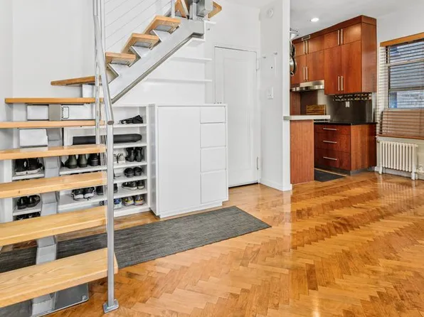 53 West 11th Street 4R/5R image 3 of 7