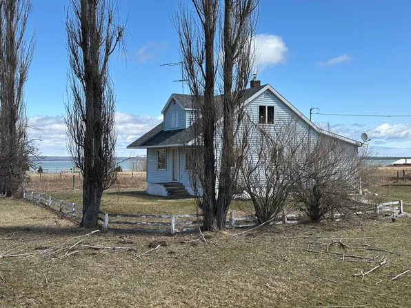 13881 E Lime Island Rd, Goetzville, MI 49736