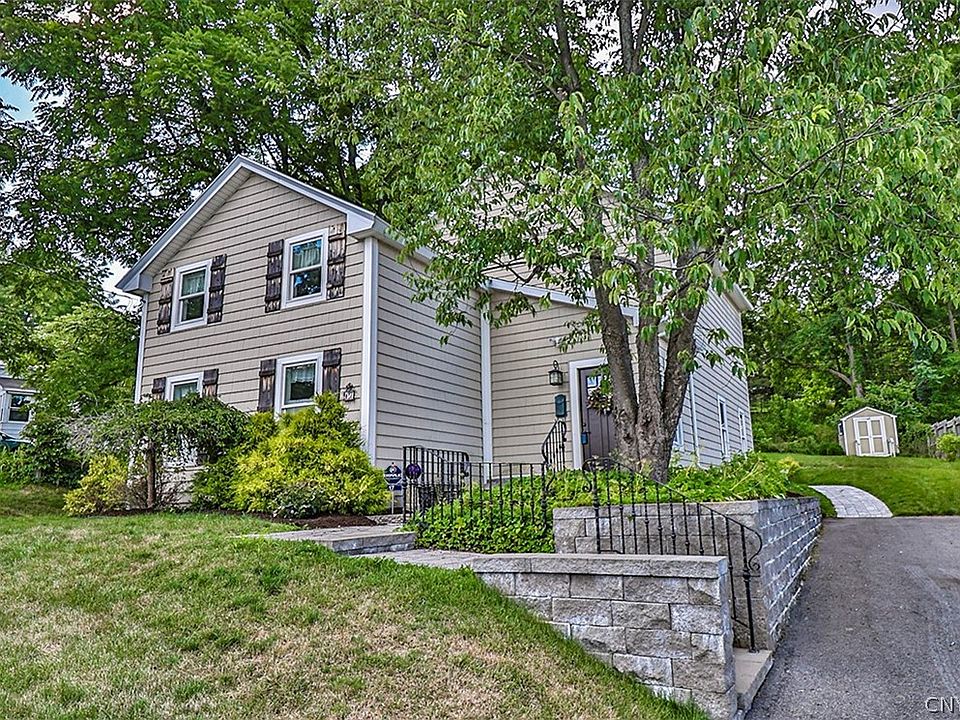 1st image of 17 Corwin St