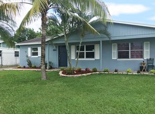 5800 S 38th Ct, Greenacres, FL 33463