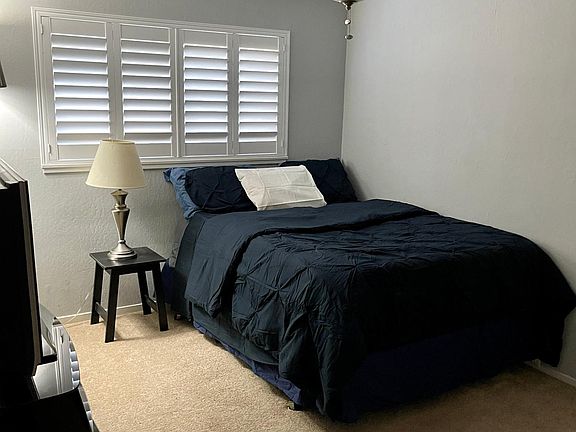 4th image of 201 Solano Ln