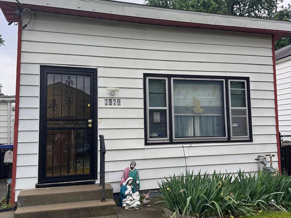 1st image of 2924 Duncan St